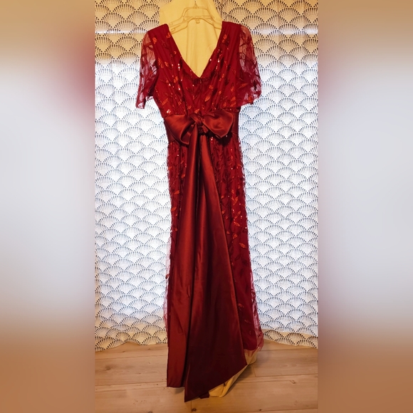 Burgandy Formal Dress With Satin Sash - Picture 3 of 5